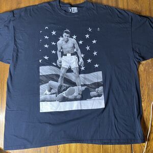 Muhammad Ali Men’s 5XL T-shirt Standing over Sonny Liston Graphic Tee Black